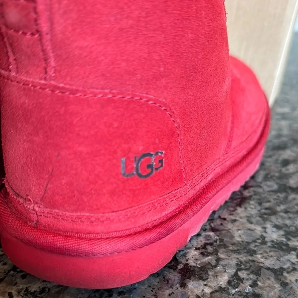 UGG Red Suede lace Booties 5 EUC